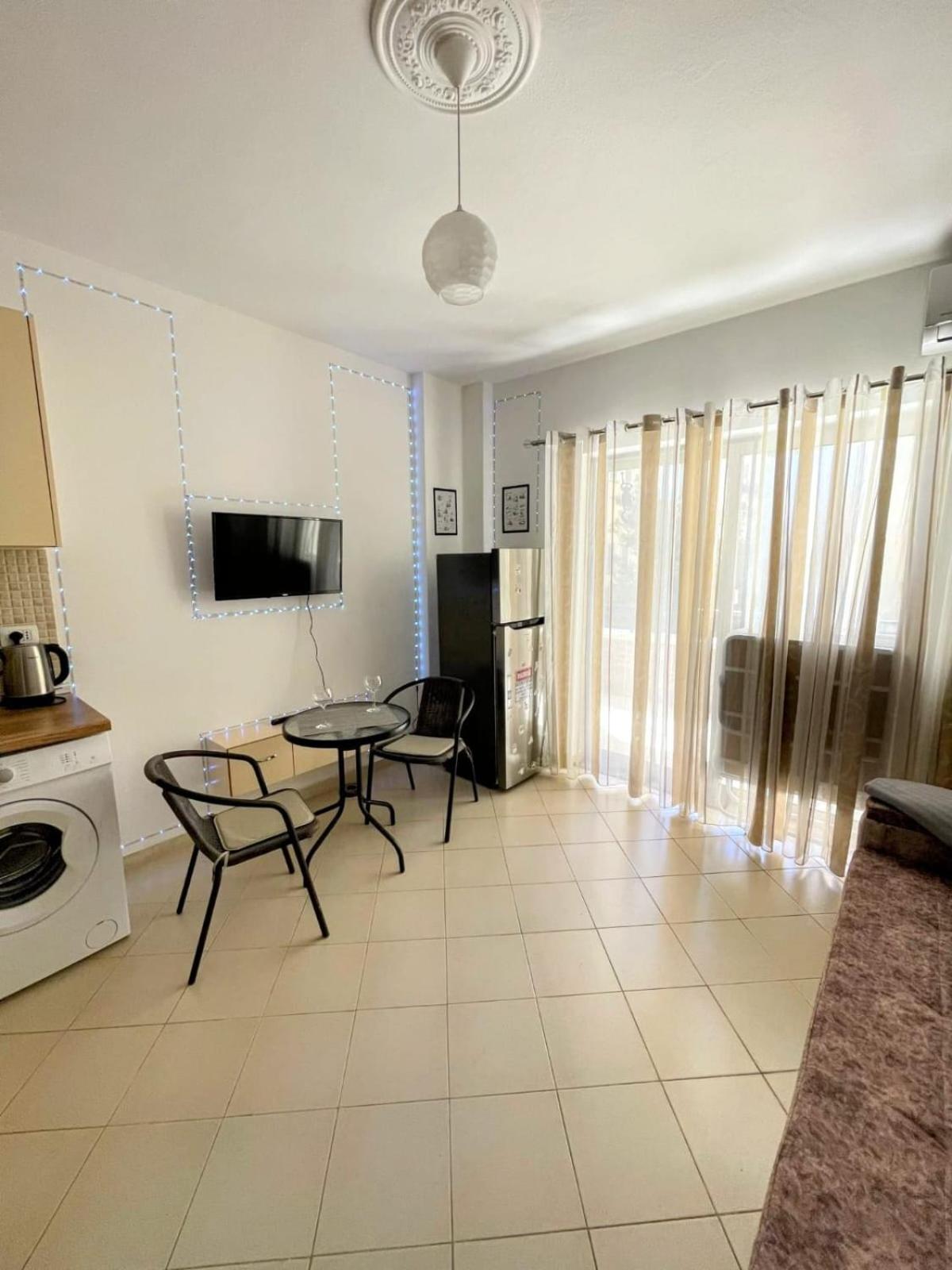 Plazhappart Apartment